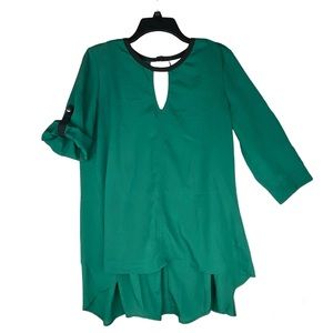 NY&CO Hunter Green Relaxed Fit Peep Pleated Back 3/4 Convert Sleeve Hi-Lo Top S